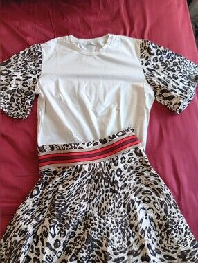 Pure Womans Cotton T Shirt With Skirt Set French Size 38 Equivilant To Small